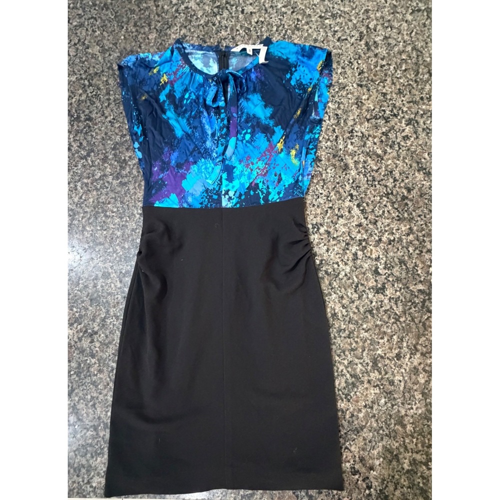 Trina Turk Abstract Print Tie Neck Sheath Dress Blue Black Size 0